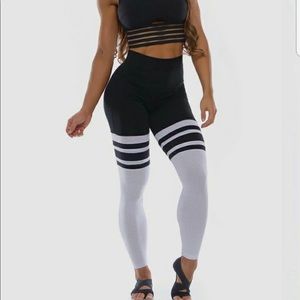 Bombshell sport wear leggings